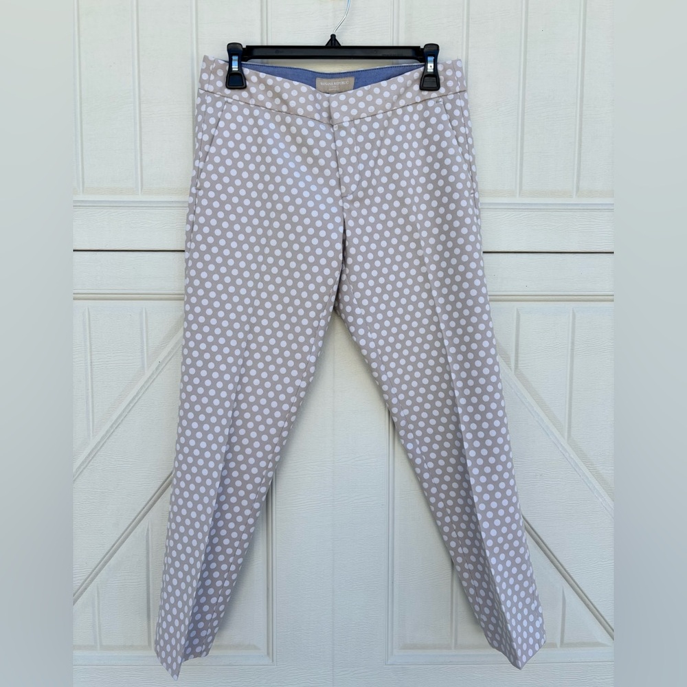 Banana Republic Hampton Fit Polka Dot Cropped Pants Size 2 Beige